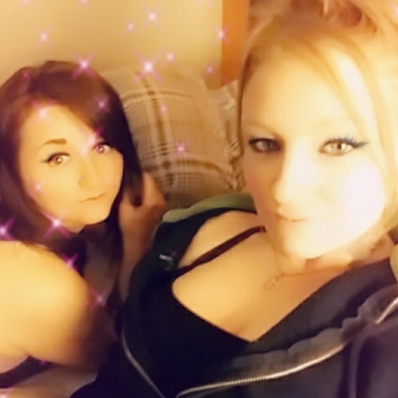 Meet your Posher, Brittany - Picture 1 of 1